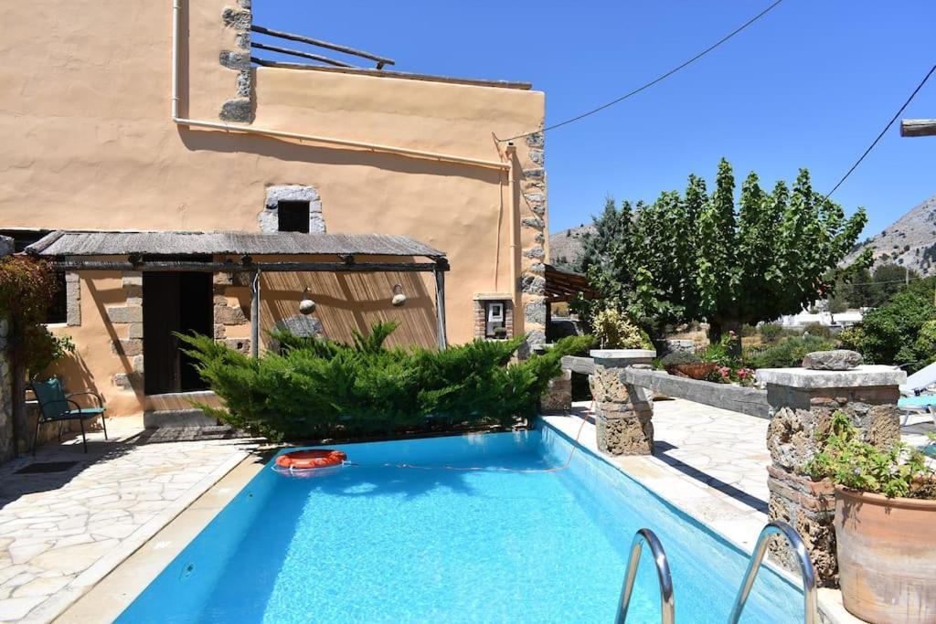 Traditional Villa With Pool In Sfakia Imbros Екстер'єр фото